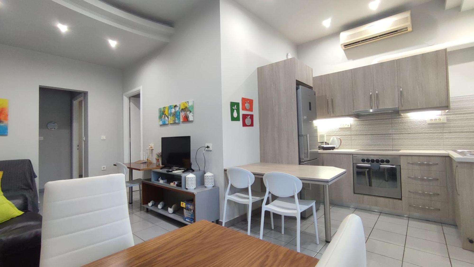 Dennis Stylish Apartment Káto Darátsos Eksteriør bilde